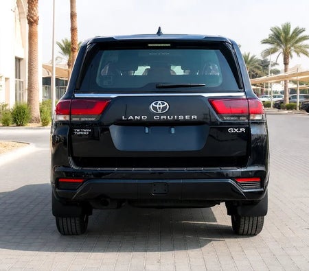 Toyota Land Cruiser GXR 2026, photo 3 of 4