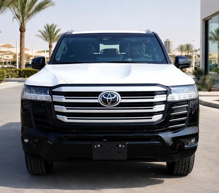 Toyota Land Cruiser GXR 2026, photo 2 of 4