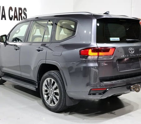 Toyota Land Cruiser GXR 2022, photo 3 of 4