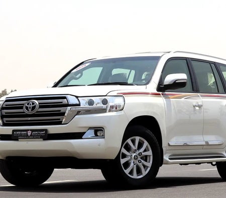 Toyota Land Cruiser GXR 2020, photo 2 of 4