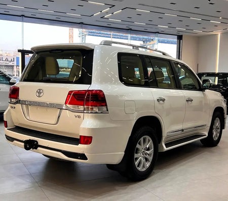 Toyota Land Cruiser GXR 2017, photo 3 of 4