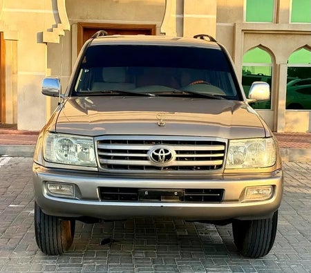 ذهبي تويوتا لاند كروزر جي إكس آر 2005 ذهبي تويوتا لاند كروزر جي إكس آر 2005