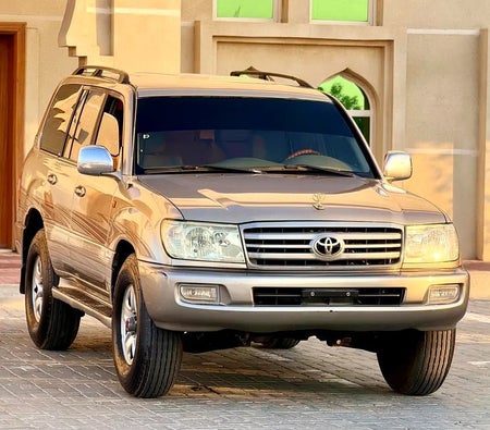 ذهبي تويوتا لاند كروزر جي إكس آر 2005 ذهبي تويوتا لاند كروزر جي إكس آر 2005