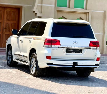 Blanco Toyota Land Cruiser GXR 2018
