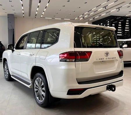 Blanc Toyota Land Cruiser GXR 2024 Blanc Toyota Land Cruiser GXR 2024