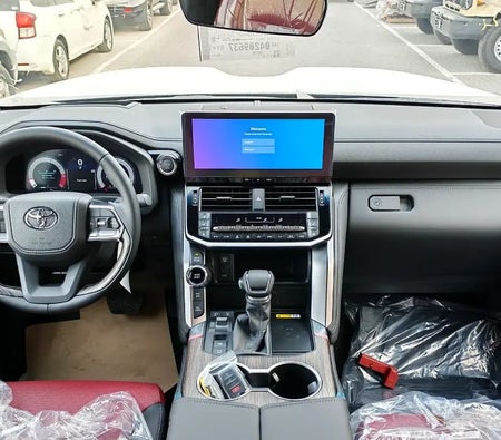 Toyota Land Cruiser VXR 2026, photo 4 of 4
