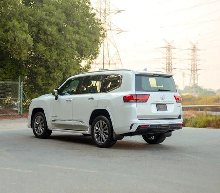 White Toyota Land Cruiser VXR 2024