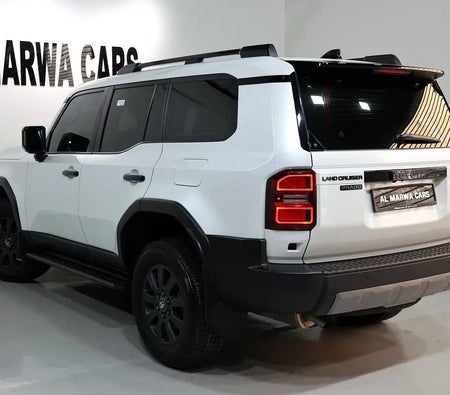 Toyota Prado Adventure 2025, photo 4 of 4
