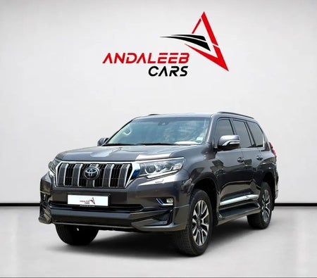 Toyota Prado VXR 2023 in vendita a Dubai