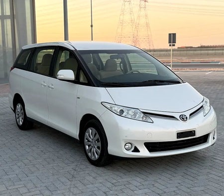 White Toyota Previa S 2019
