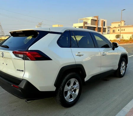 Weiß Toyota RAV4 EXR 2021