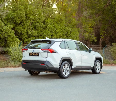 Blanc Toyota RAV4 EXR 2021