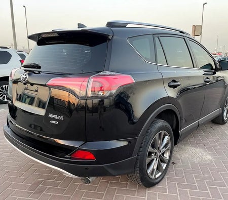 Siyah Toyota RAV4 VXR 2018 Siyah Toyota RAV4 VXR 2018