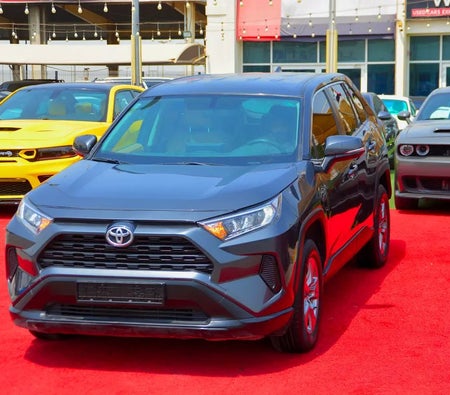 Toyota RAV4 XLE 2025, photo 3 of 4