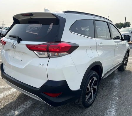Blanc Toyota Rush EX 2023 Blanc Toyota Rush EX 2023