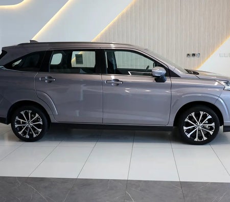 Silber Toyota Veloz GX 2025