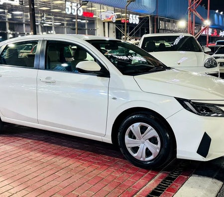 Blanc Toyota Yaris SE 2023