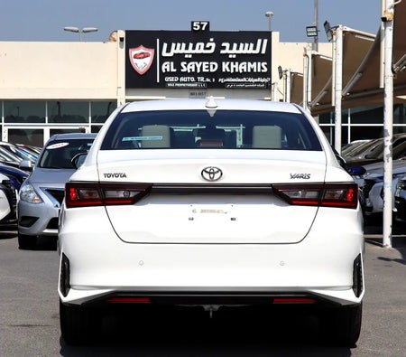 Toyota Yaris SE 2023, photo 4 of 4