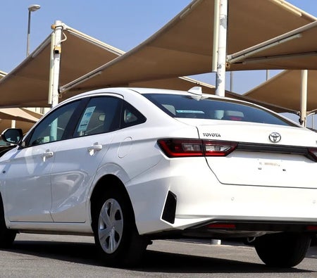Blanc Toyota Yaris SE 2023