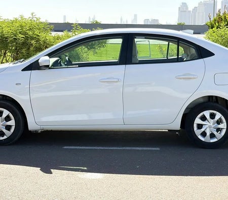 Toyota Yaris S 2022, photo 4 of 4