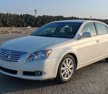 Toyota Avalon Limited 2010, photo 3 of 4