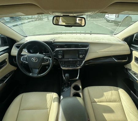Toyota Avalon Limited 2013, photo 3 of 4