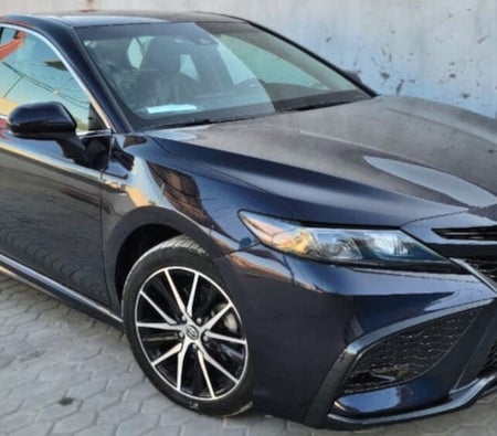 Toyota Camry LE 2021, photo 4 of 4