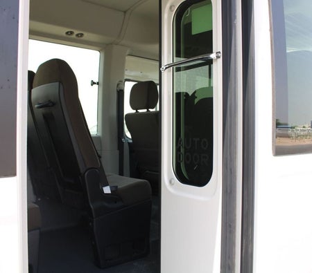 Toyota Coaster 2026, photo 2 of 4