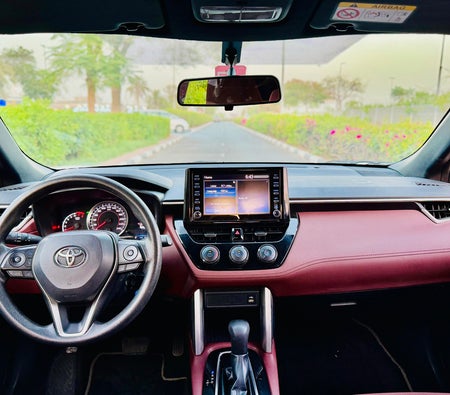 Toyota Corolla Cross 2023, photo 3 of 4