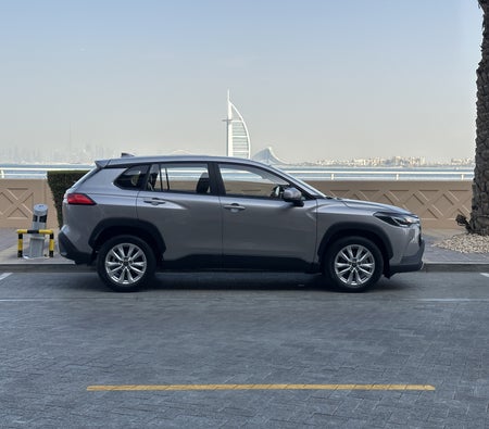 Toyota Corolla Cross 2023, photo 2 of 4