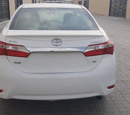 White Toyota Corolla XSE 2016