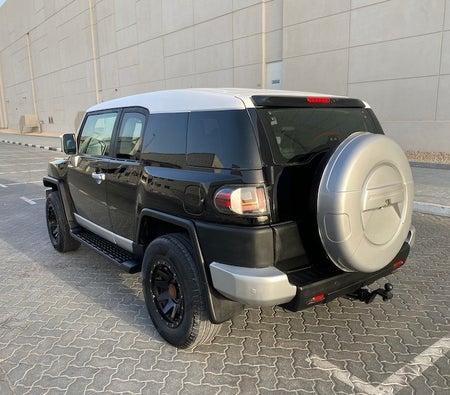 Black Toyota FJ Cruiser GXR 2010