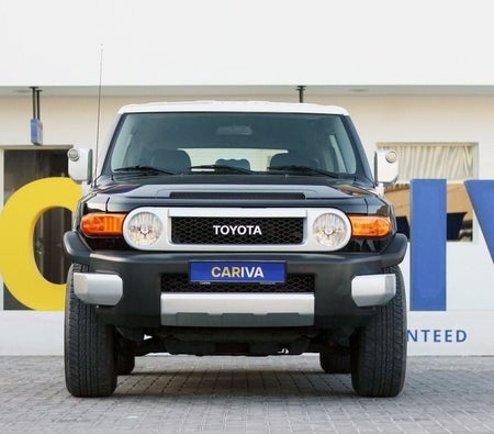 Nero Toyota FJ Cruiser 2023