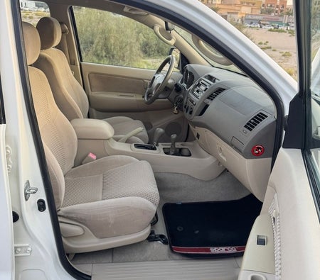White Toyota Fortuner SR5 2008