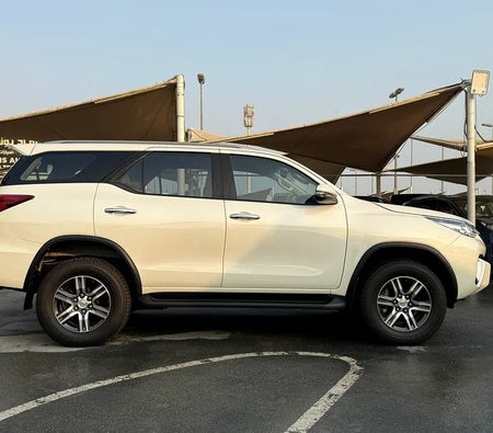 Toyota Fortuner SR5 2020, photo 4 of 4