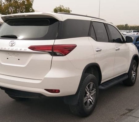 Toyota Fortuner 2021, photo 3 of 4