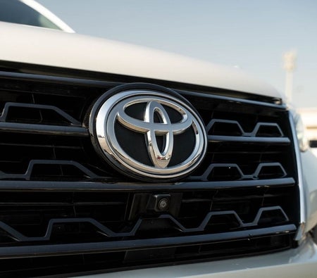 Toyota Fortuner 2024, photo 2 of 4