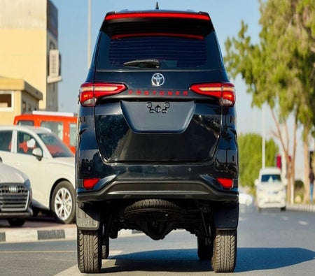 Toyota Fortuner  2025, photo 4 of 4