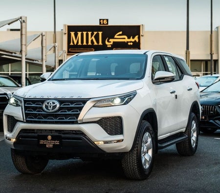 Toyota Fortuner 2025, photo 3 of 4
