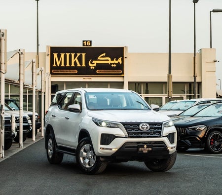 Toyota Fortuner 2025, photo 3 of 4
