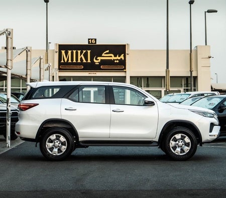 Toyota Fortuner 2025, photo 4 of 4