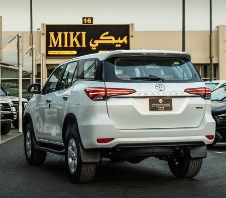 Toyota Fortuner 2025, photo 4 of 4