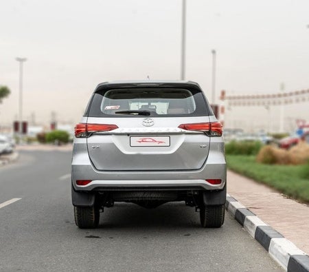 Toyota Fortuner 2026, photo 3 of 4