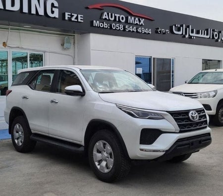 Toyota Fortuner 2026, photo 3 of 4