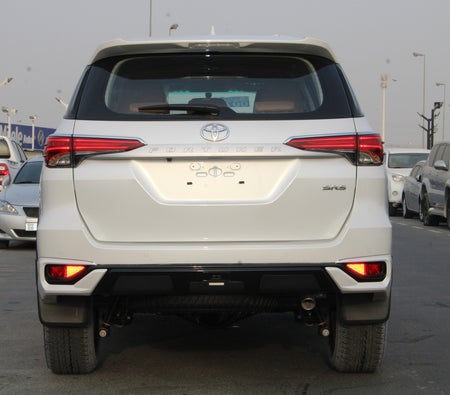 Toyota Fortuner 2026, photo 3 of 4