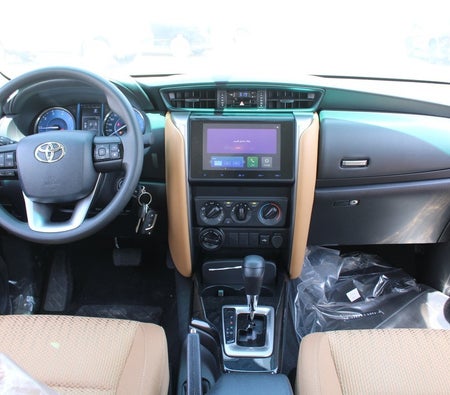 Toyota Fortuner 2026, photo 3 of 4