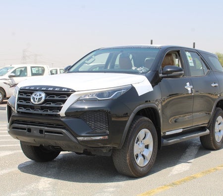 Toyota Fortuner 2026, photo 1 of 4