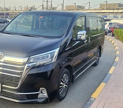 Toyota Granvia Premium 2023, photo 3 of 4