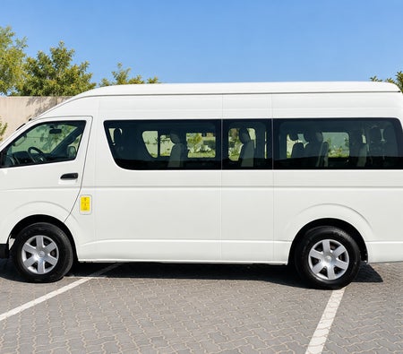 White Toyota Hiace 13 Seater 2018