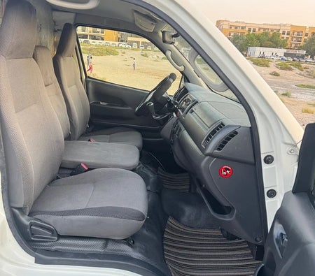 White Toyota Hiace 2015